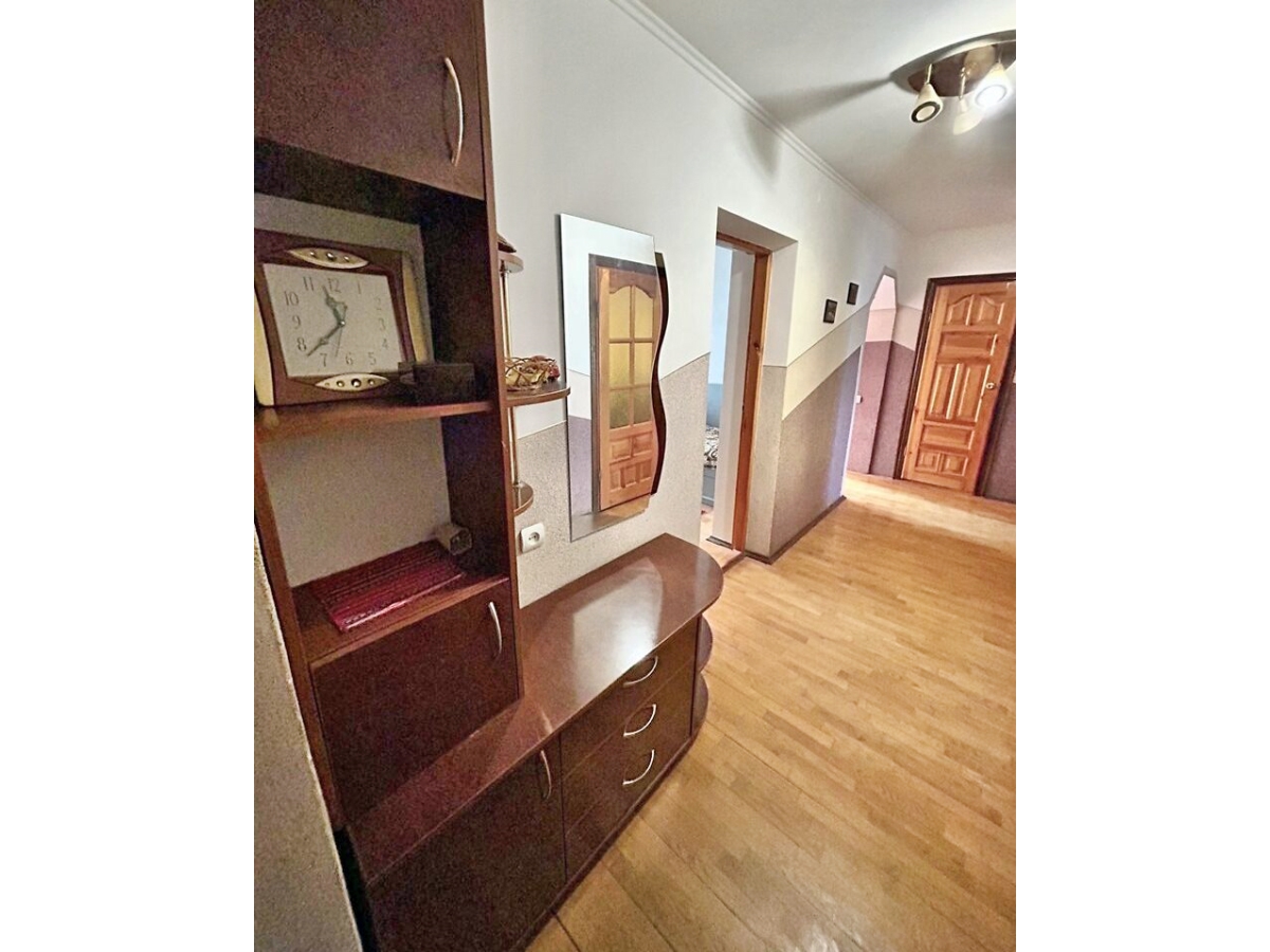 4-кім. квартира, Тернопіль, Центр, вул. Торговиця (Живова)