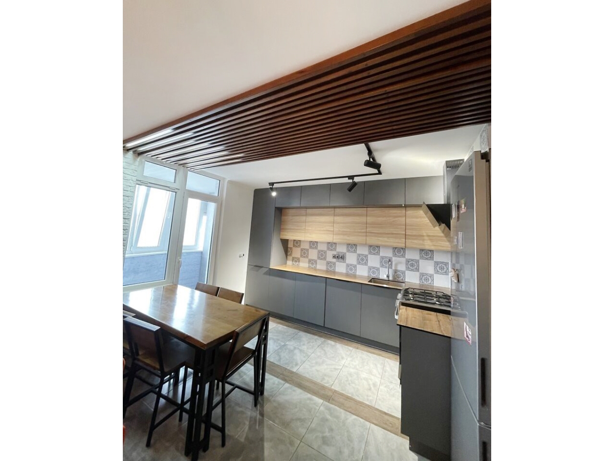 3-кім. квартира, Тернопіль, Дружба, вул. Тролейбусна