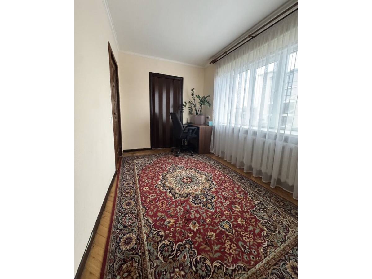 2-кім. квартира, Тернопіль, Центр, вул. Острозького