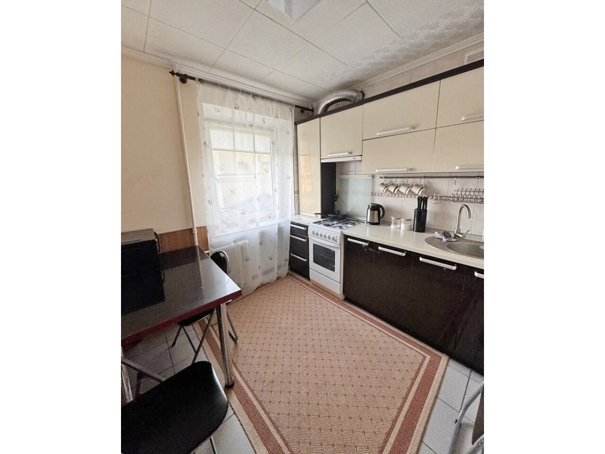 2-кім. квартира, Тернопіль, Центр, вул. Острозького