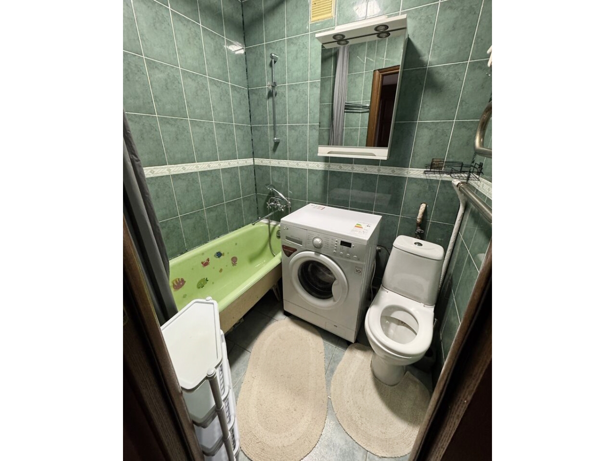 2-кім. квартира, Тернопіль, Центр, вул. Острозького