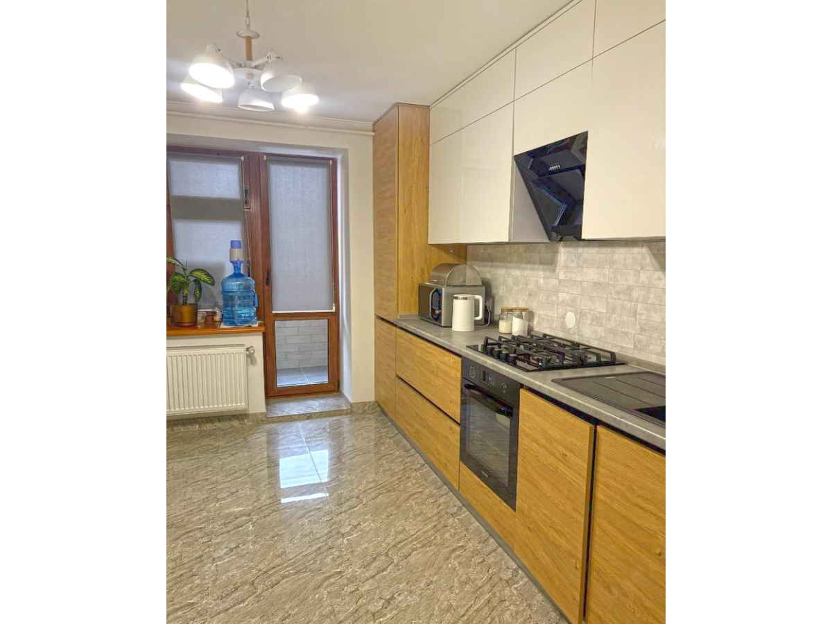 3-кім. квартира, Тернопіль, Дружба, вул. Тролейбусна