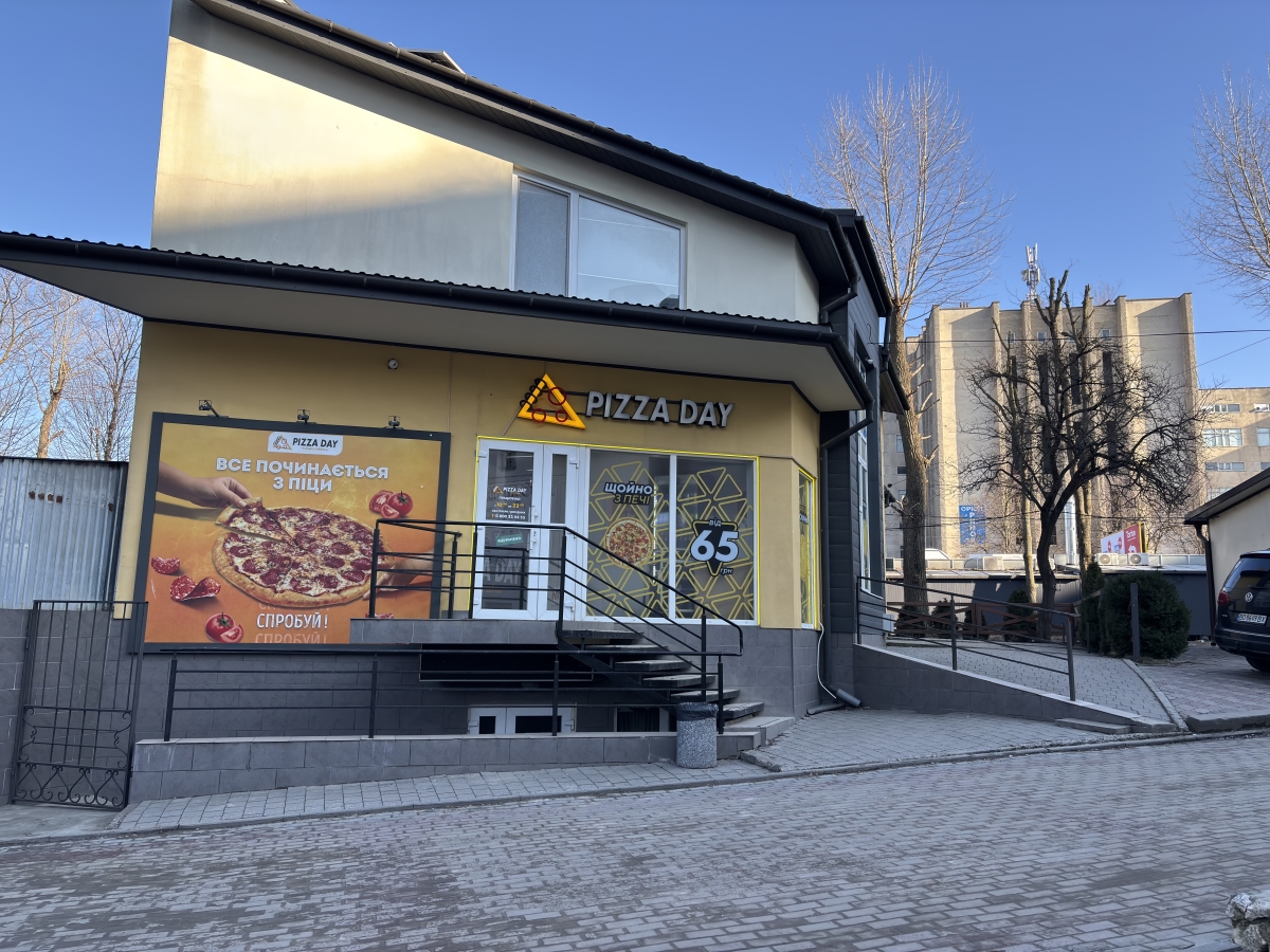 комерційне приміщення, Тернопіль, Бам, вул. 15 Квітня