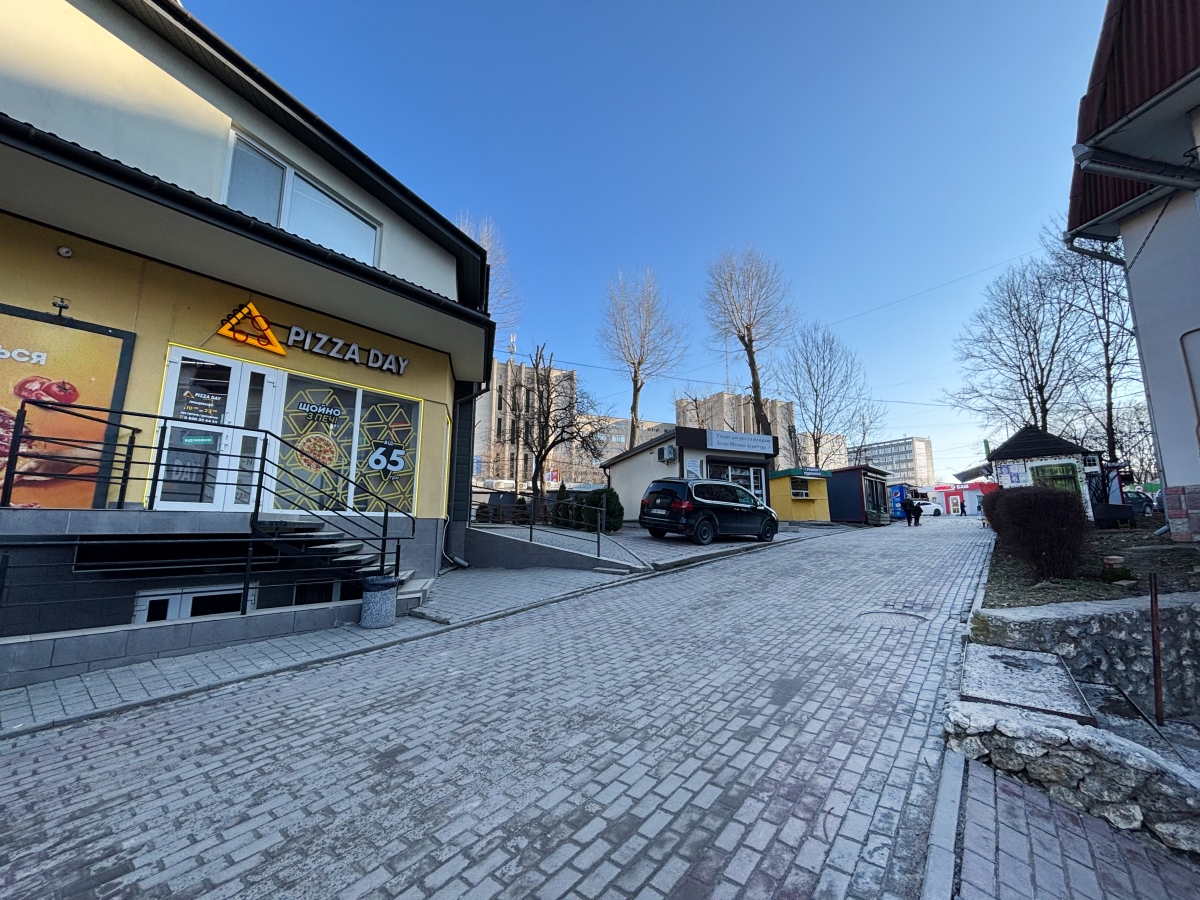 комерційне приміщення, Тернопіль, Бам, вул. 15 Квітня