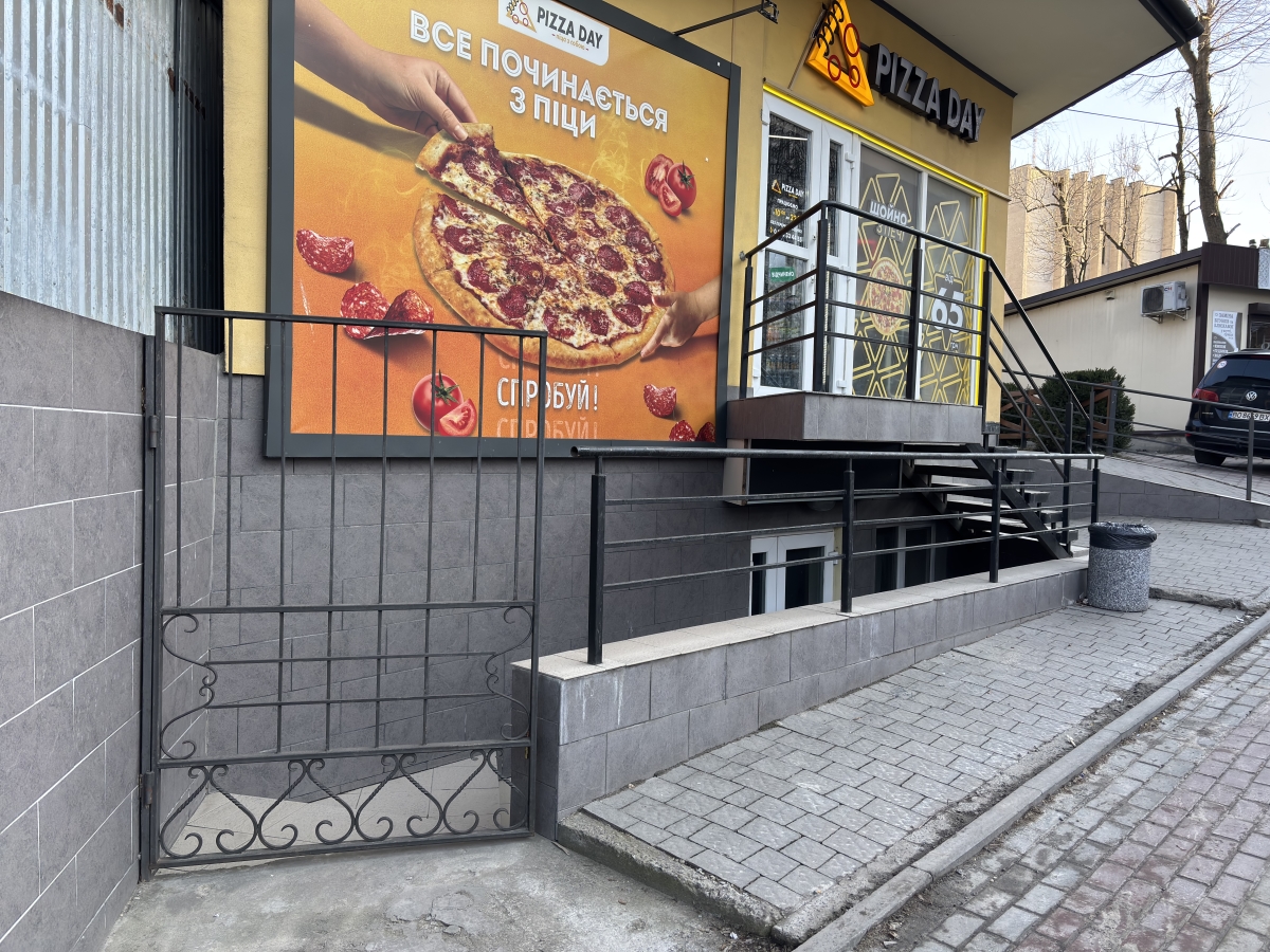 комерційне приміщення, Тернопіль, Бам, вул. 15 Квітня