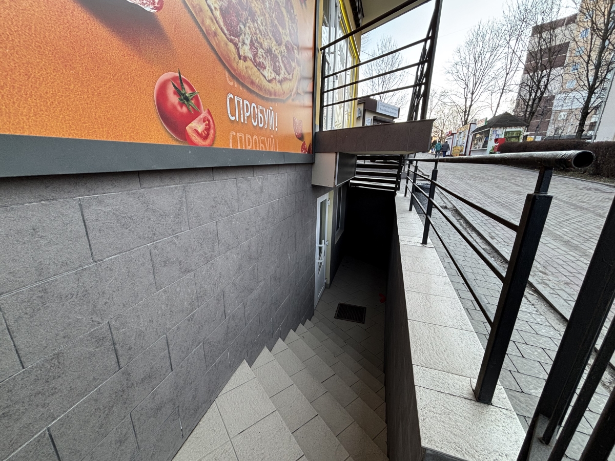 комерційне приміщення, Тернопіль, Бам, вул. 15 Квітня