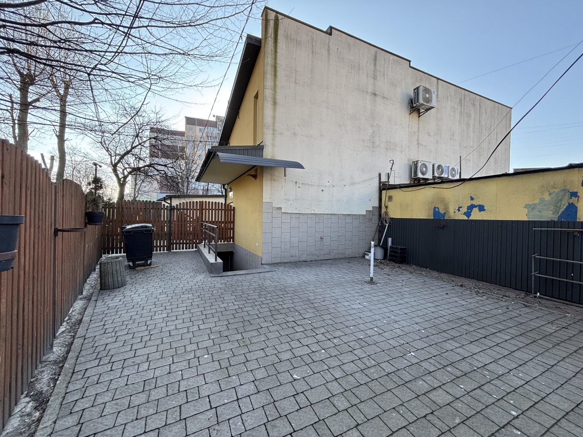 комерційне приміщення, Тернопіль, Бам, вул. 15 Квітня