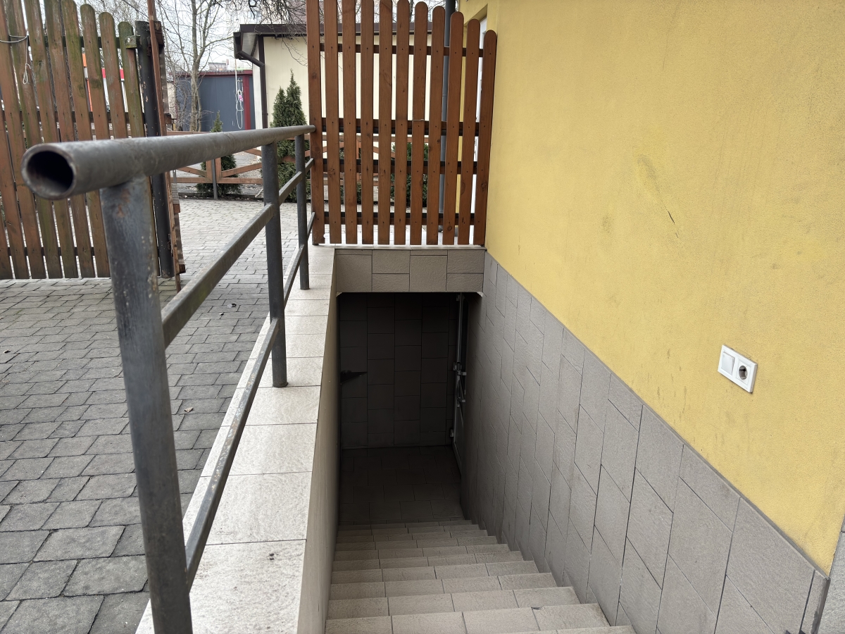 комерційне приміщення, Тернопіль, Бам, вул. 15 Квітня