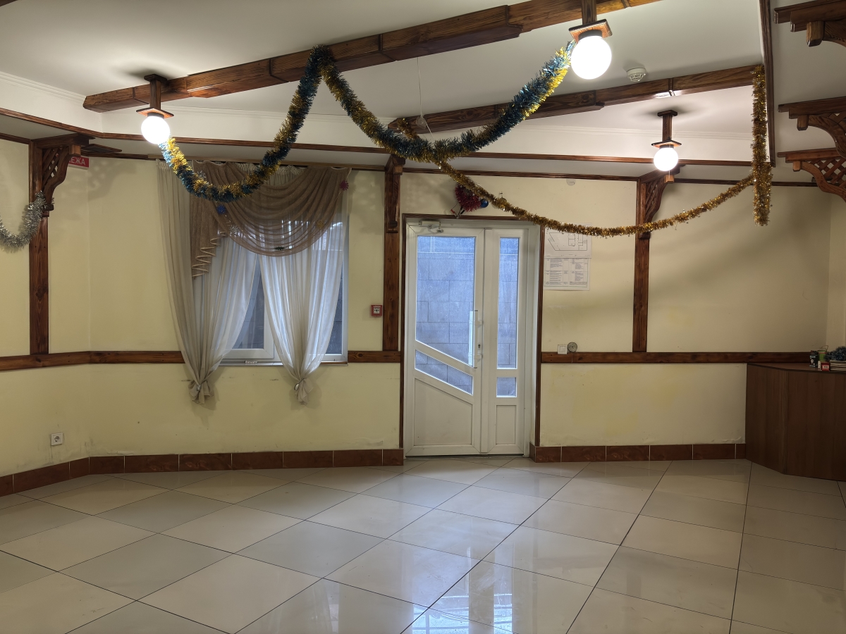 комерційне приміщення, Тернопіль, Бам, вул. 15 Квітня