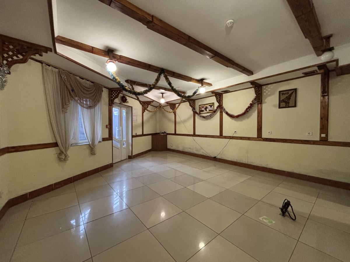 комерційне приміщення, Тернопіль, Бам, вул. 15 Квітня