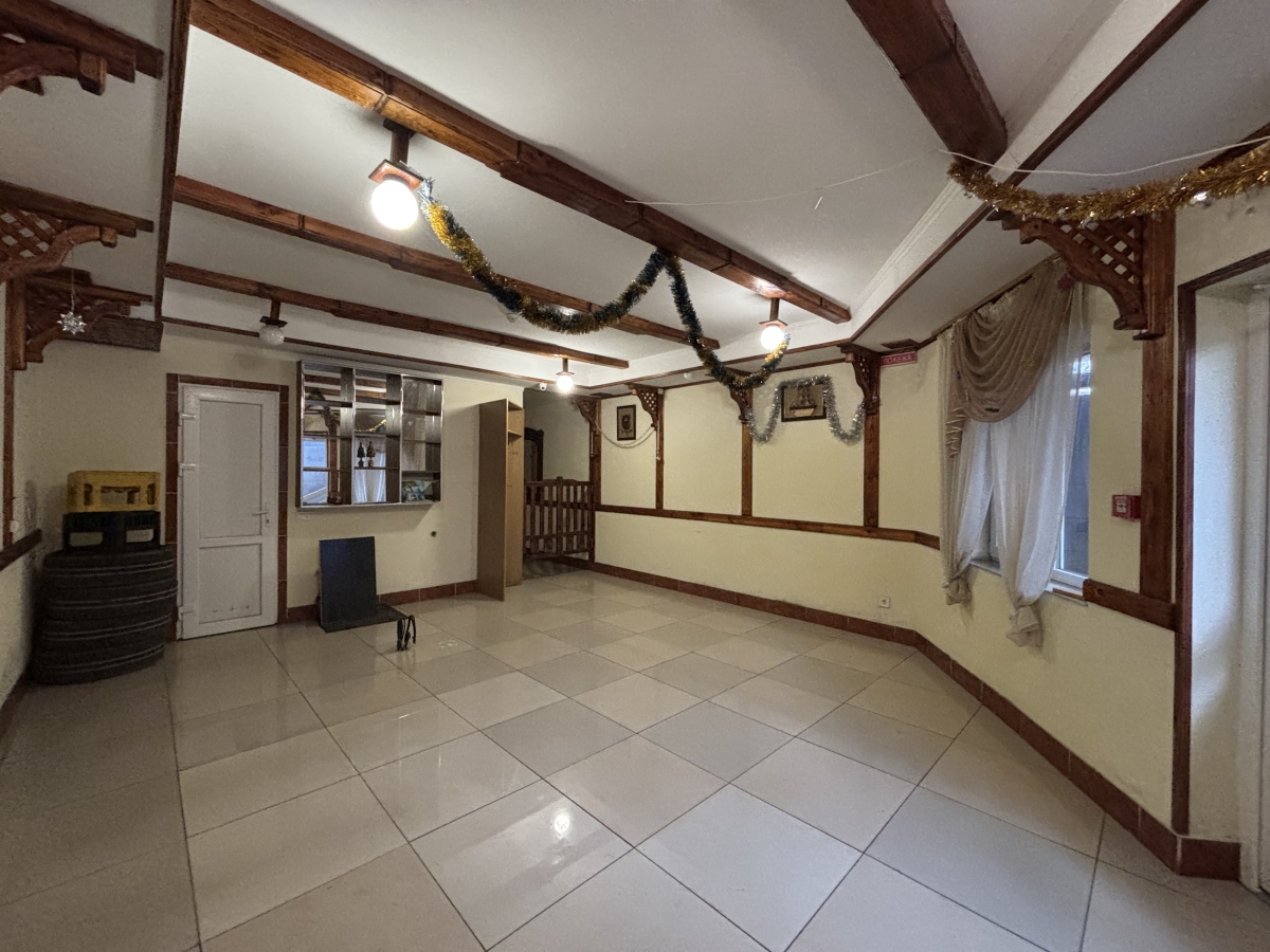 комерційне приміщення, Тернопіль, Бам, вул. 15 Квітня