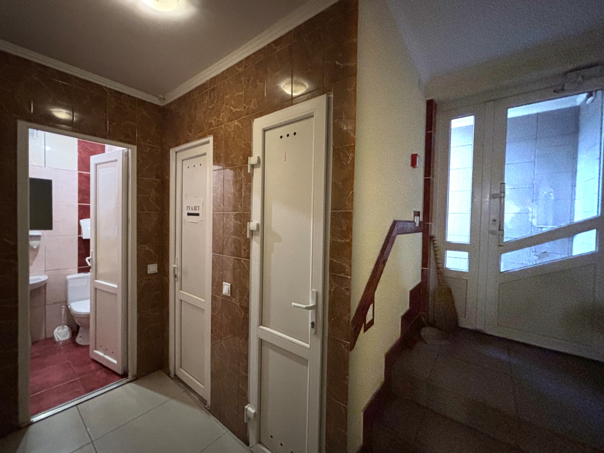 комерційне приміщення, Тернопіль, Бам, вул. 15 Квітня