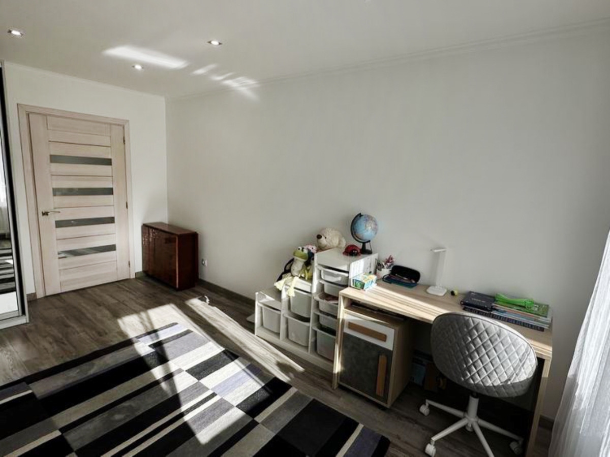 3-кім. квартира, Тернопіль, Центр, вул. Кульчицької