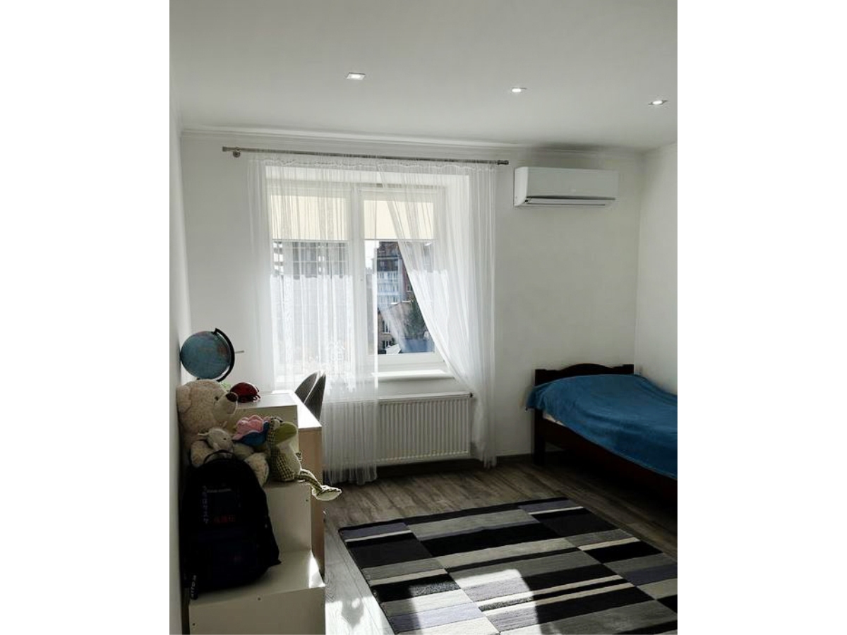 3-кім. квартира, Тернопіль, Центр, вул. Кульчицької