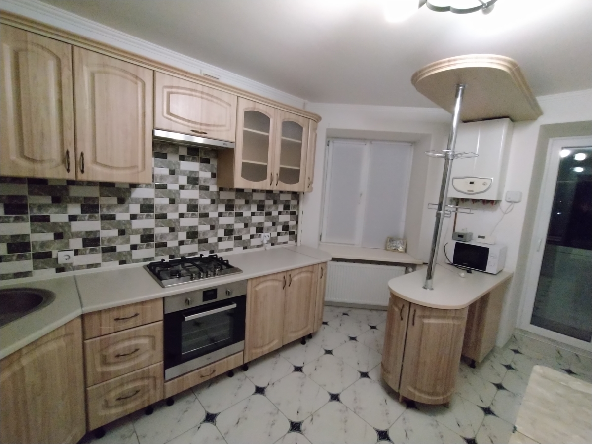 3-кім. квартира, Тернопіль, Універсам, вул. Злуки