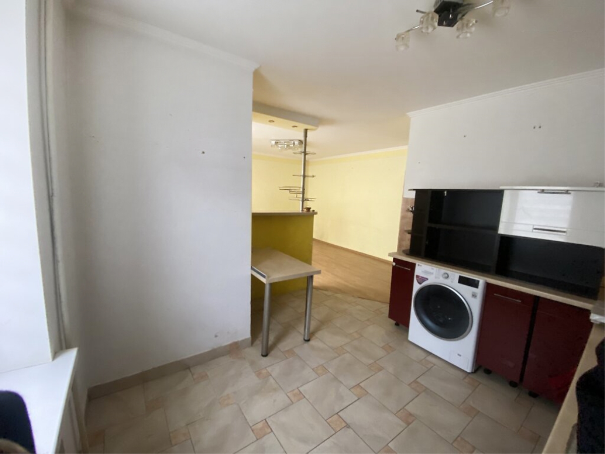 4-кім. квартира, Тернопіль, Кутківці, вул. Золотогірська