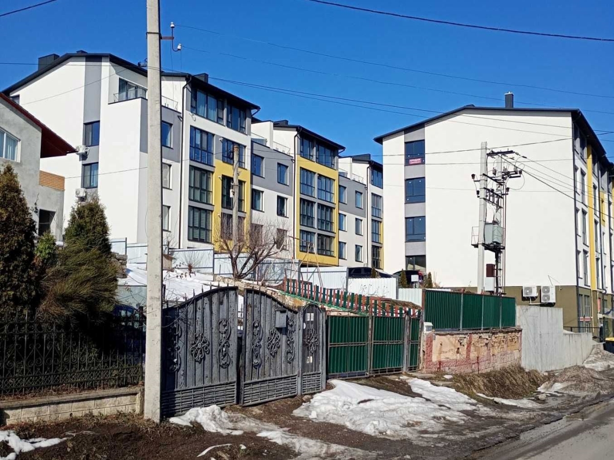 1-кім. квартира, Петриків